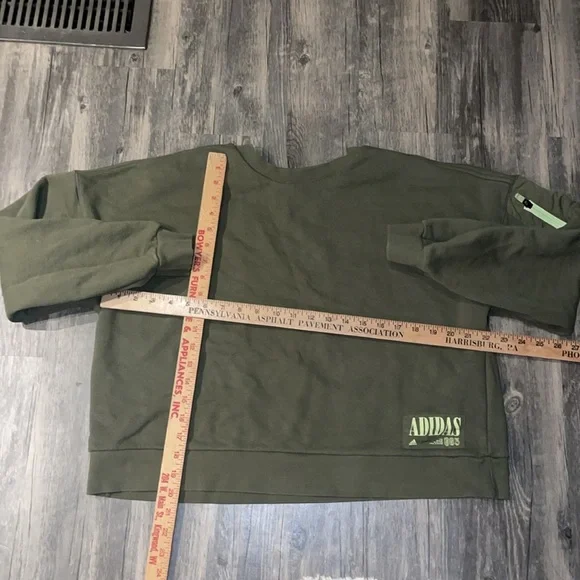 Adidas  Womens Focus Olive Crew Pullover Sweatshirt Size large - Picture 5 of 7